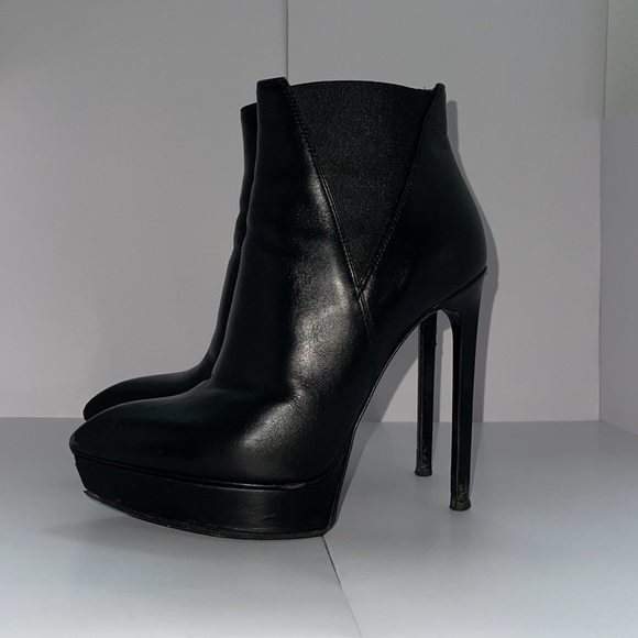 Saint Laurent Black Leather Ankle Boots - Picture 1 of 10